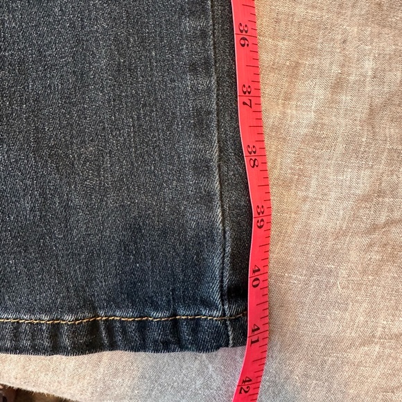 Liz Claiborne Modern Straight size 4 jeans - dark wash - Picture 7 of 7